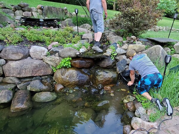 Garden pond outlet filters